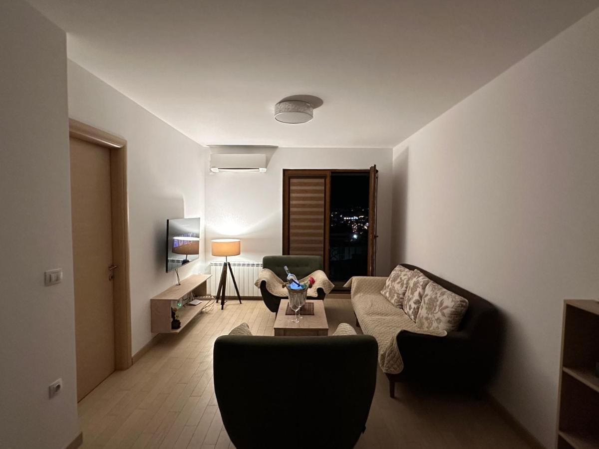 Dow Apartments - Luxury 13Th Floor, Parking Szkopje Kültér fotó