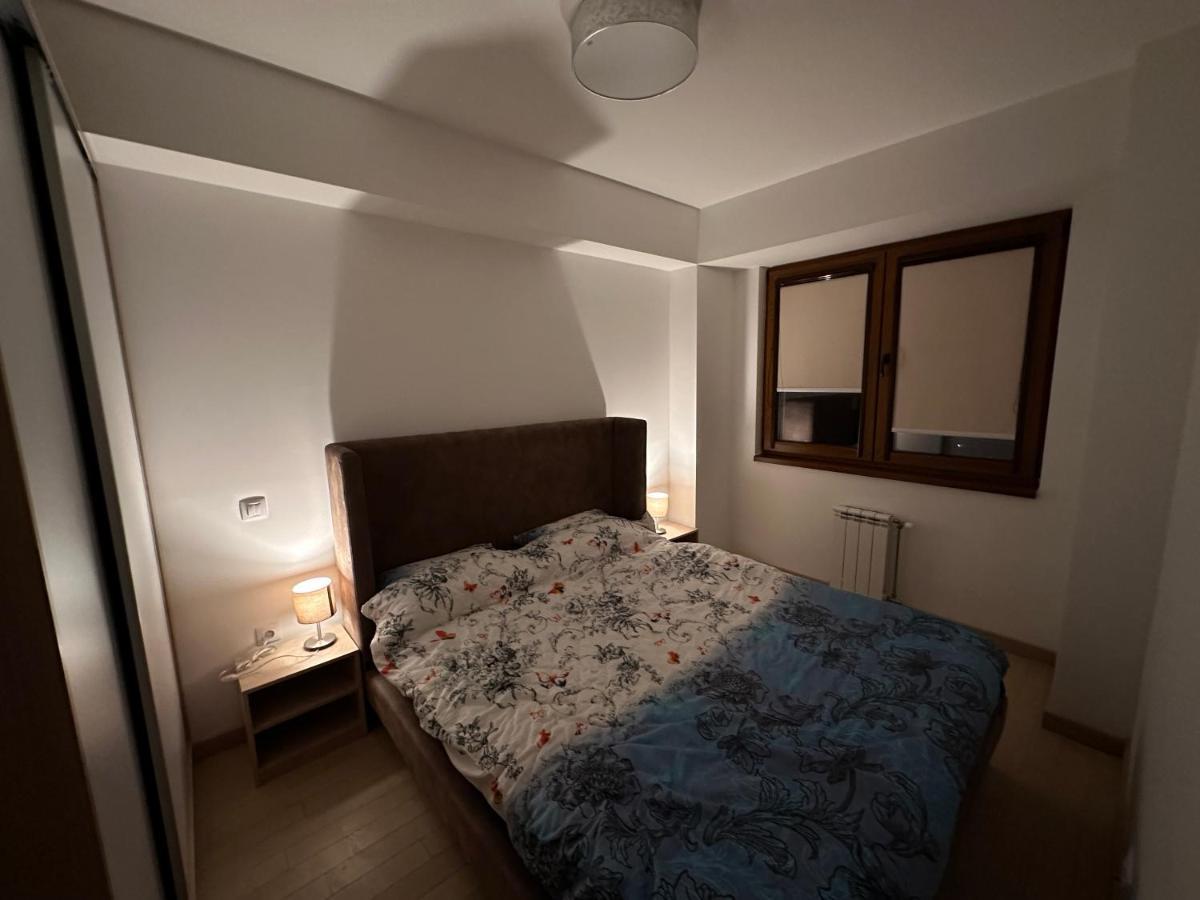 Dow Apartments - Luxury 13Th Floor, Parking Szkopje Kültér fotó
